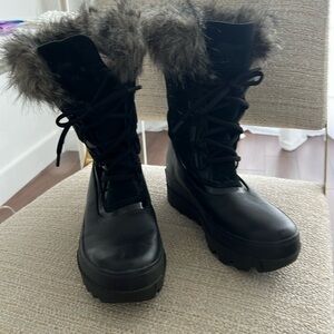 Sorel snow/rain boots black size 8.5